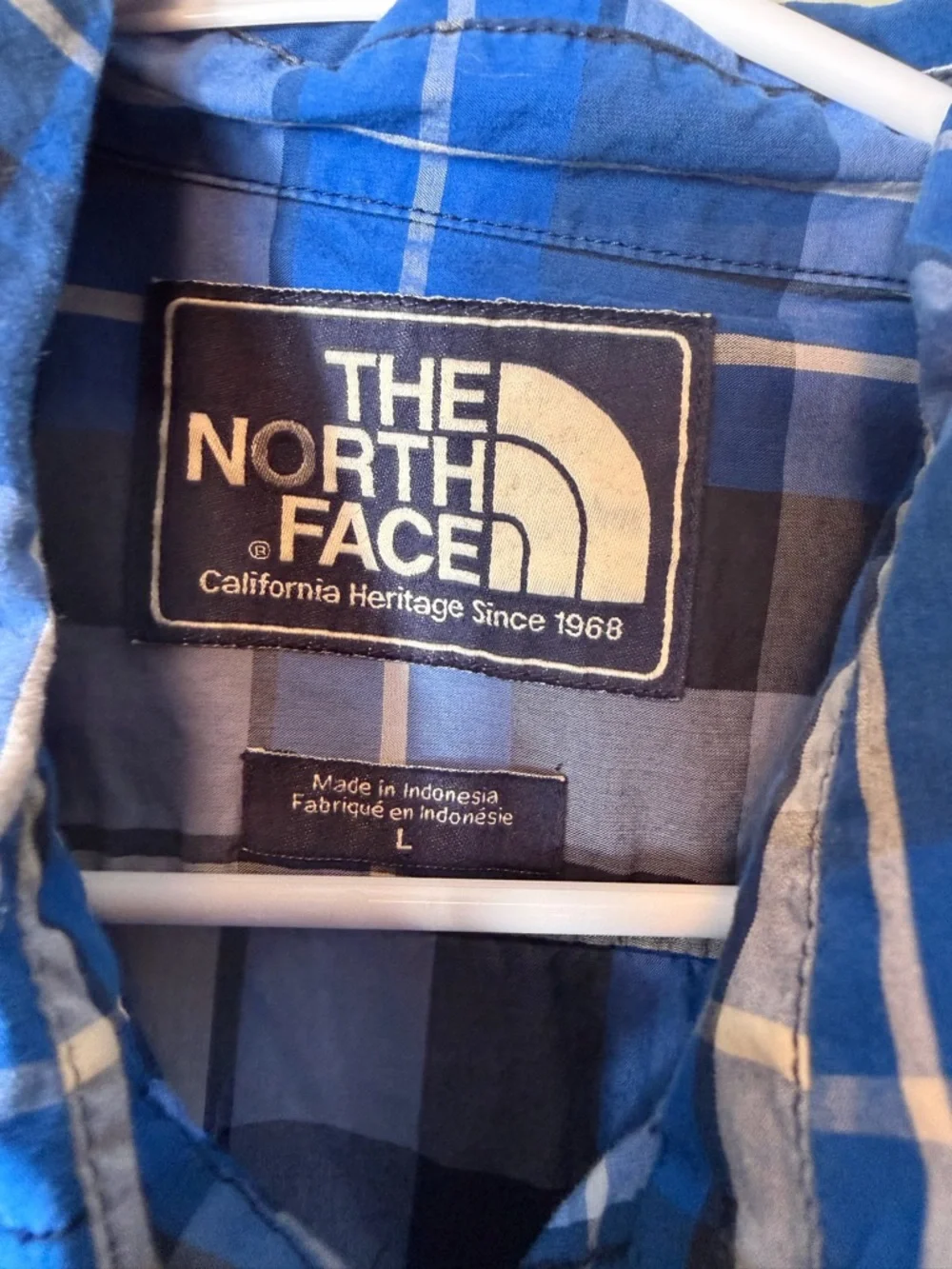 The North Face Blue and Gray Plaid‎ Short-Sleeve Button-Down Shirt Large